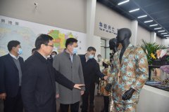 市、區(qū)領(lǐng)導(dǎo)一行蒞臨公司調(diào)研指導(dǎo)